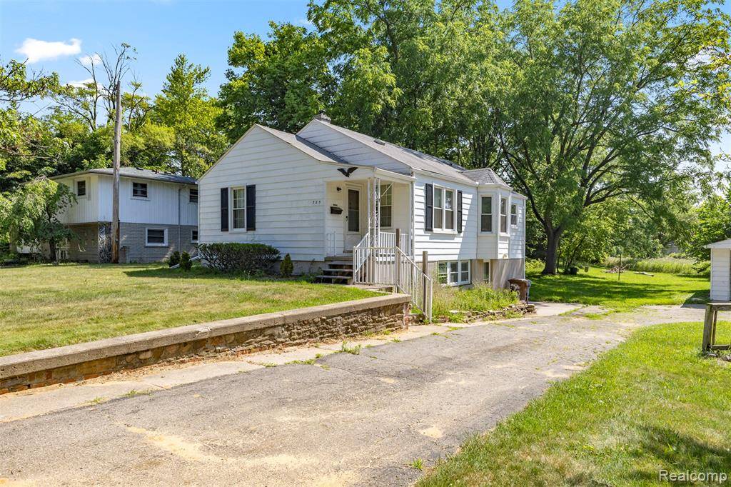 785 Tromley Street, Inkster, MI 48141