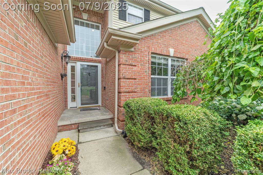 1478 Courtney Court, Hartland, MI 48353