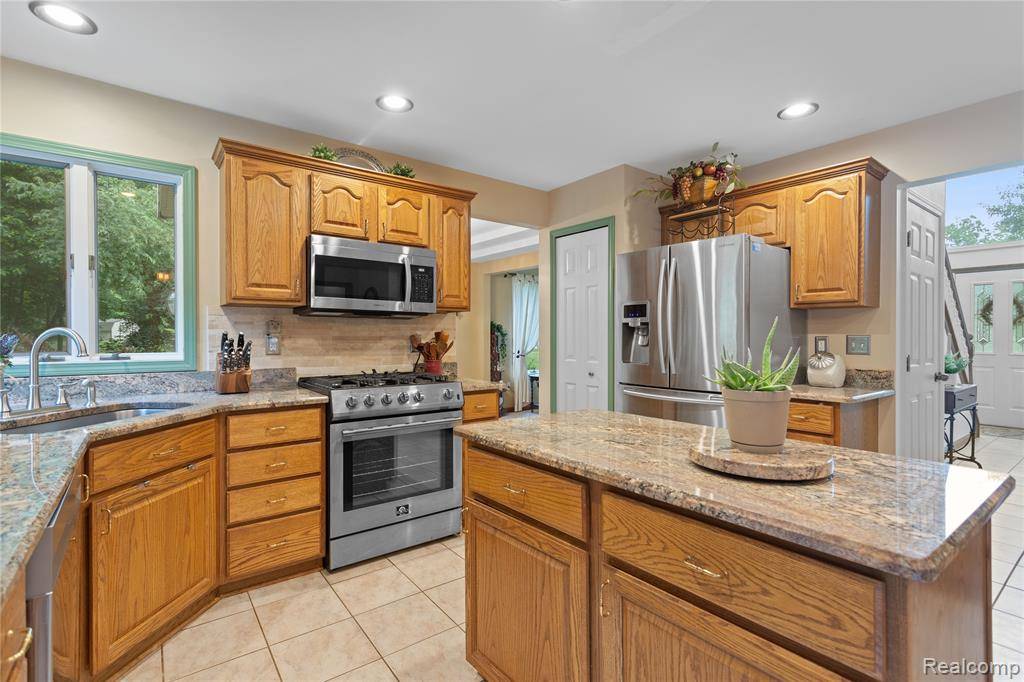 Northville, MI 48164,27180 John Drive