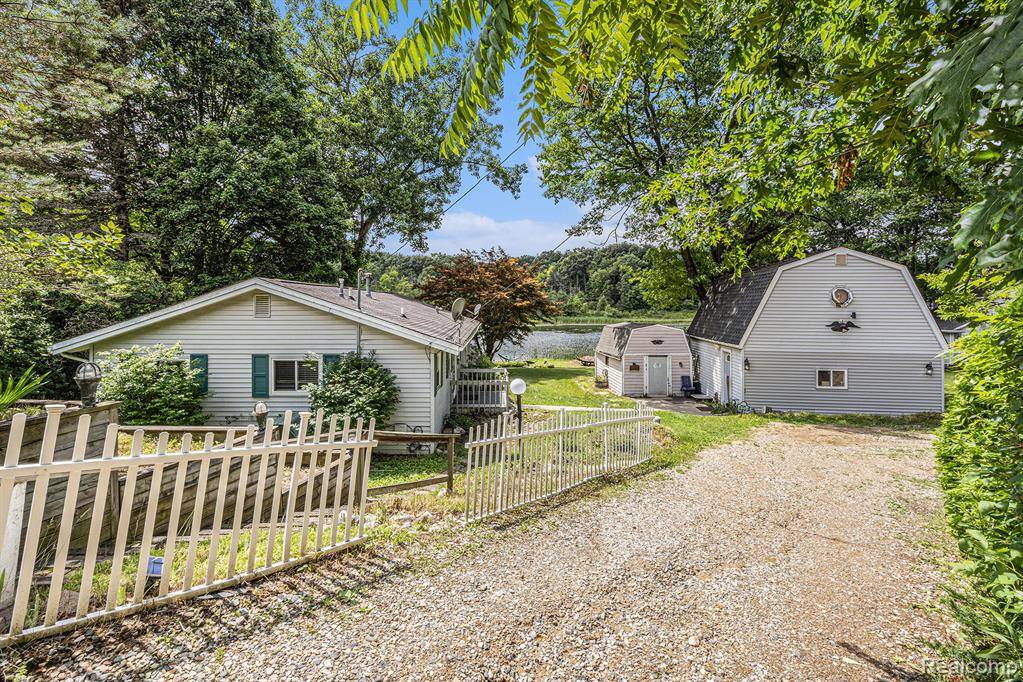 1318 Circle Drive, Metamora, MI 48455