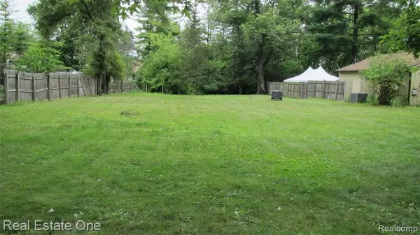 00000 Shiawassee Street, Farmington Hills, MI 48336