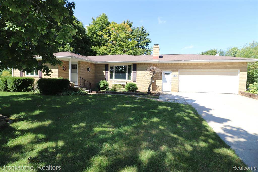 11498 TECUMSEH MACON Road, Clinton, MI 49236