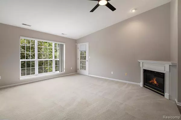 Walled Lake, MI 48390,15209 Chesapeake Circle