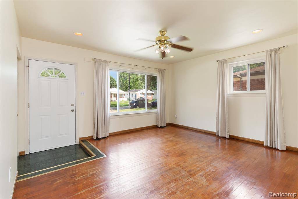 Ypsilanti, MI 48198,1684 Smith Street