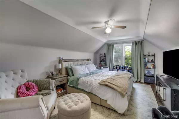 Oak Park, MI 48237,8600 Saratoga Street