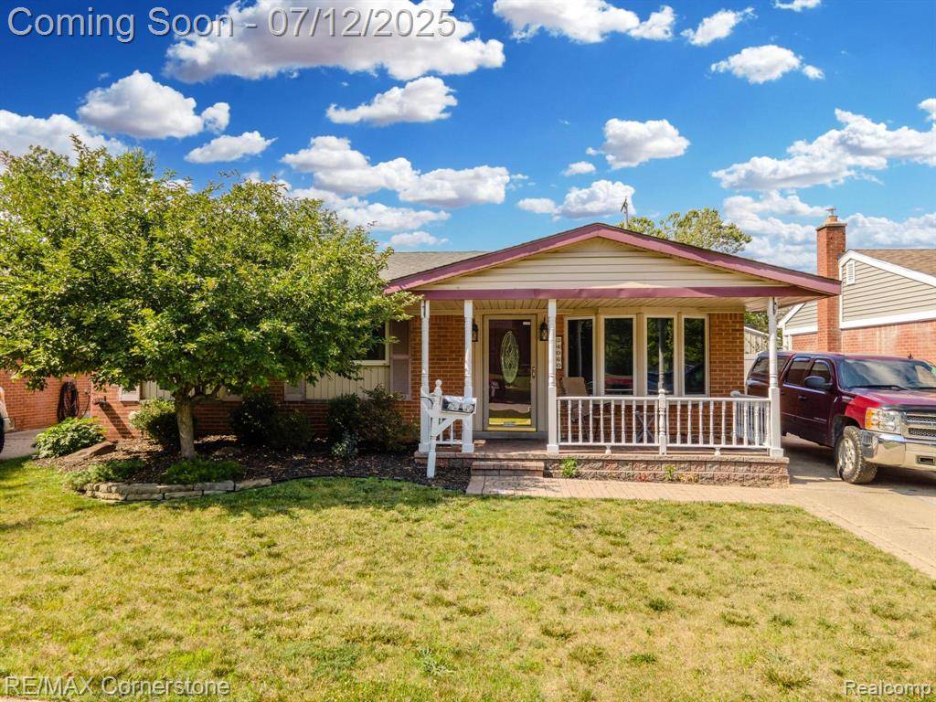 34060 Avondale Street, Westland, MI 48186