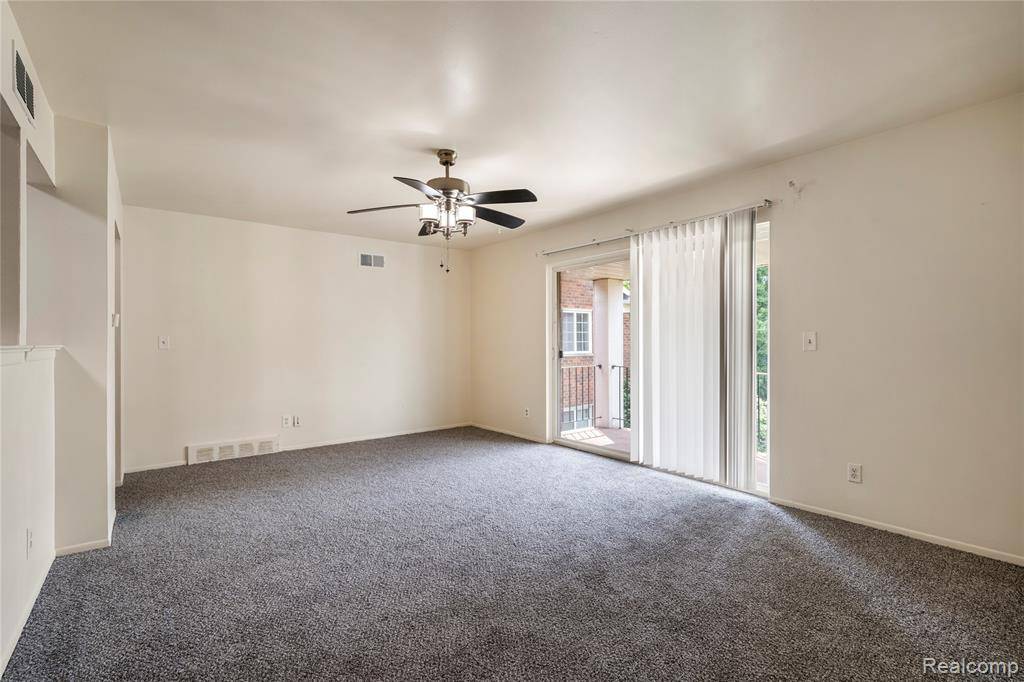 Detroit, MI 48033,25300 Shiawassee Circle