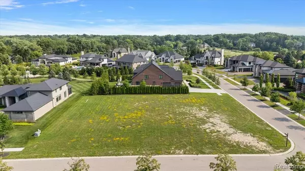 Bloomfield Hills, MI 48302,3247 Baron Drive