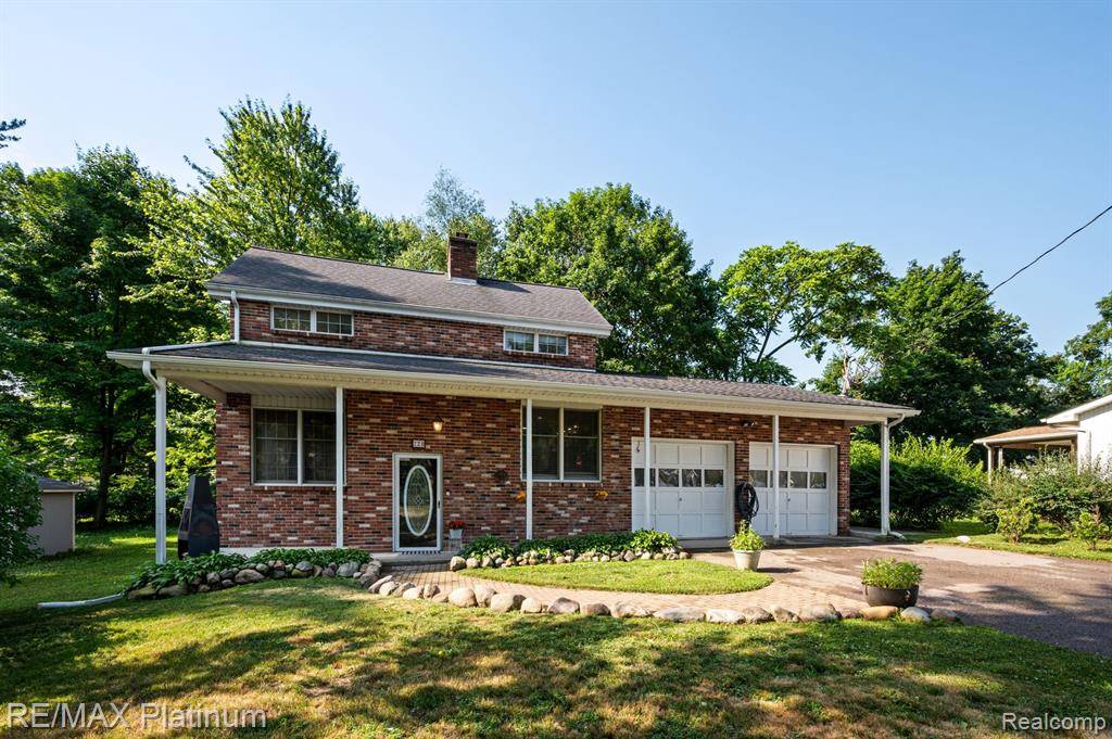 220 E 3rd Street, Perry, MI 48872