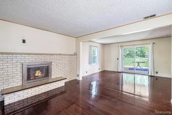 Lapeer, MI 48446,3596 Hunt Road