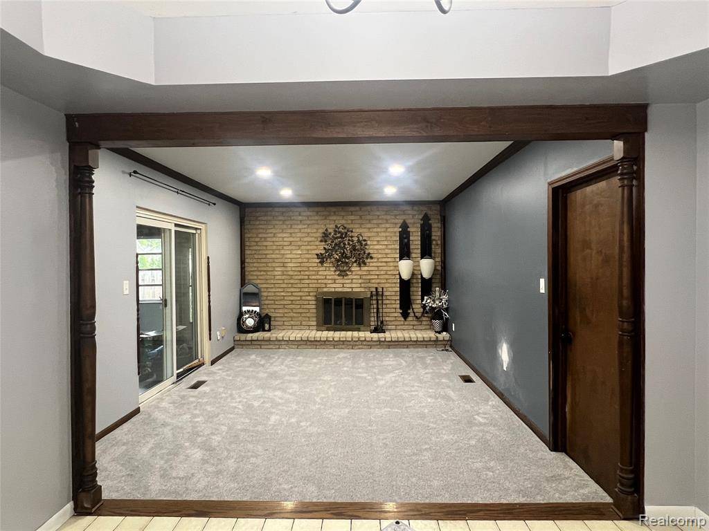 Sterling Heights, MI 48312,8737 Crestview Drive