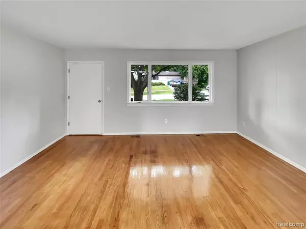 Commerce Twp, MI 48382,1326 Penarth Street