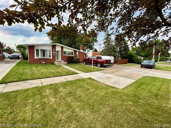 30614 Ann Arbor Trail, Westland, MI