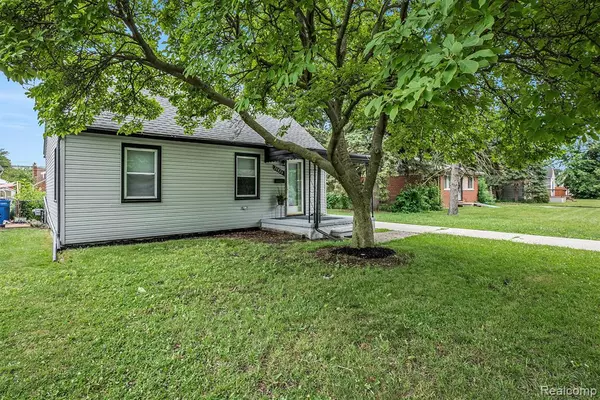 Warren, MI 48089,20826 Gentner Street