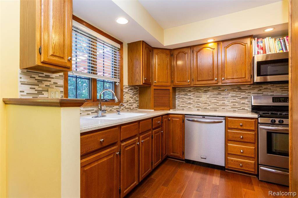 Clarkston, MI 48348,4612 Mountain View Trail