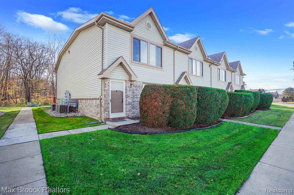 50406 BAY S Run, Chesterfield, MI 48047