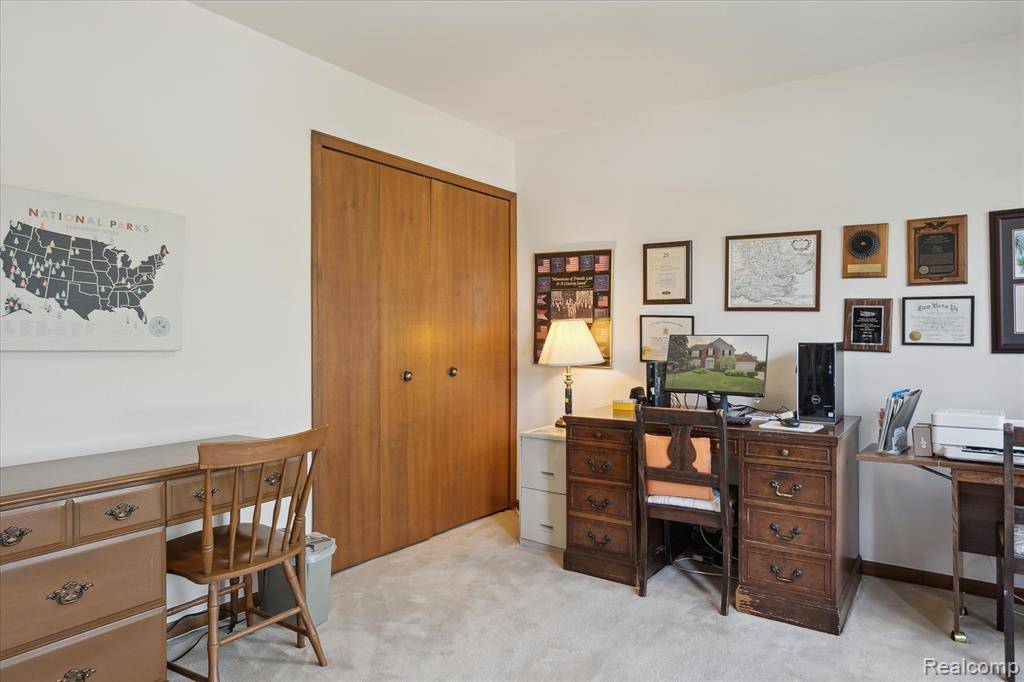 Plymouth, MI 48170,48721 W Normandy Court