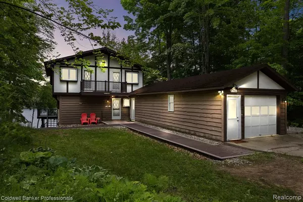 Gaylord, MI 49735,1604 SHALLOW SHORES Drive