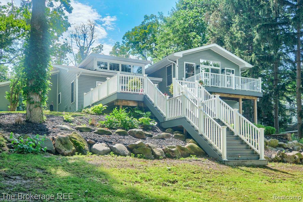 Goodrich Vlg, MI,9471 Ridge Road