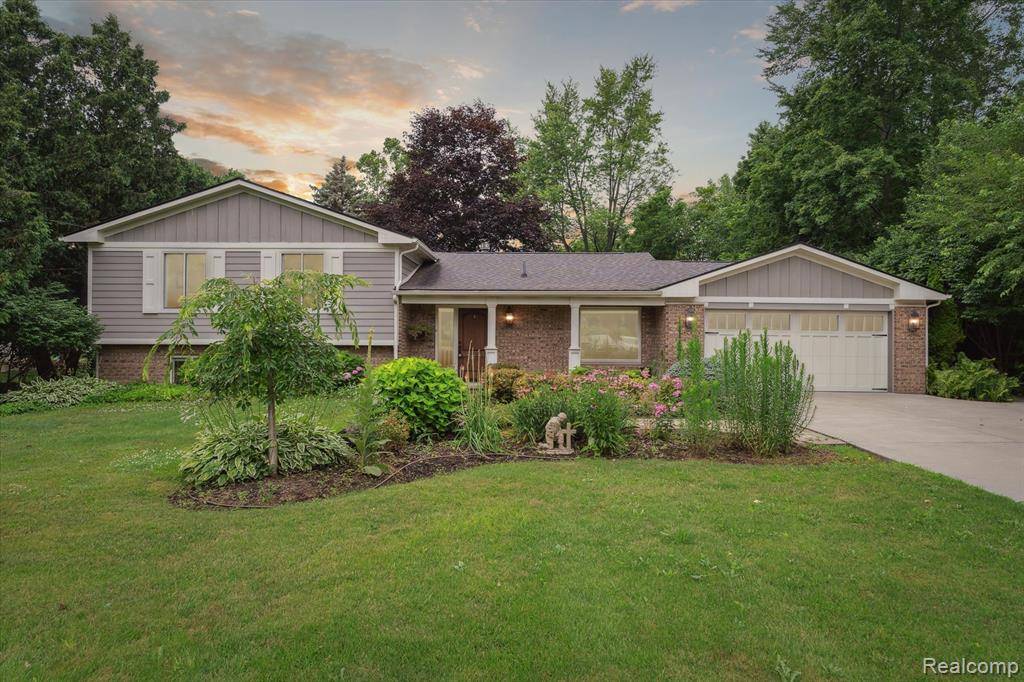 1421 Ripley Road, Linden, MI 48451