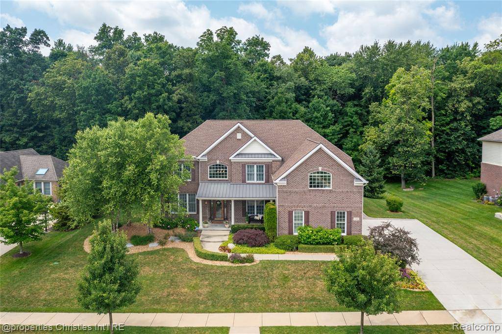 17685 Briar Ridge Lane, Northville, MI 48168