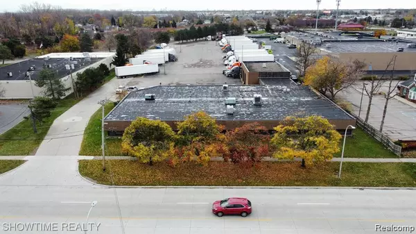 Warren, MI 48091,2144 E 11 Mile Rd Road