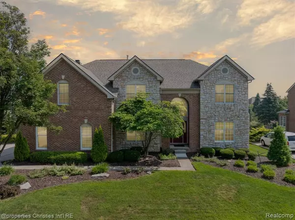 45922 Riviera Drive, Northville, MI 48168