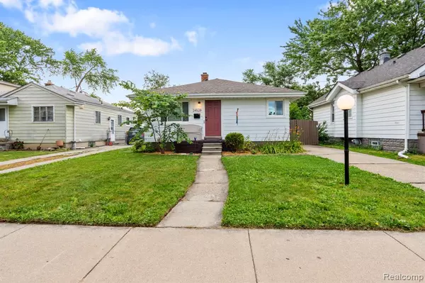24528 Schroeder Avenue, Eastpointe, MI 48021