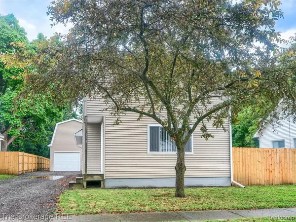 Mount Morris, MI 48458,658 Beach Street