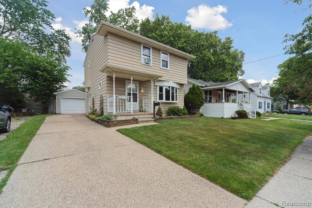 Lansing, MI 48910,1314 Berten Street