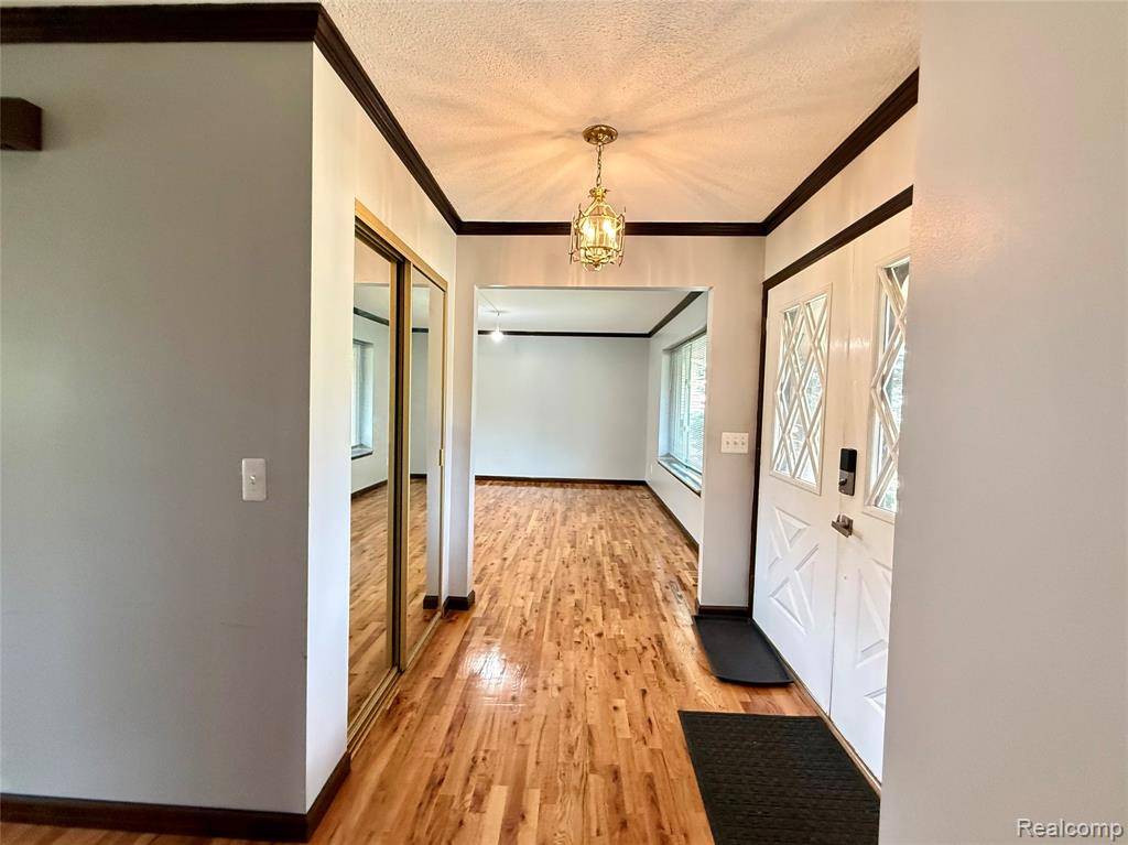 Rochester Hills, MI 48307,2290 Cumberland Road