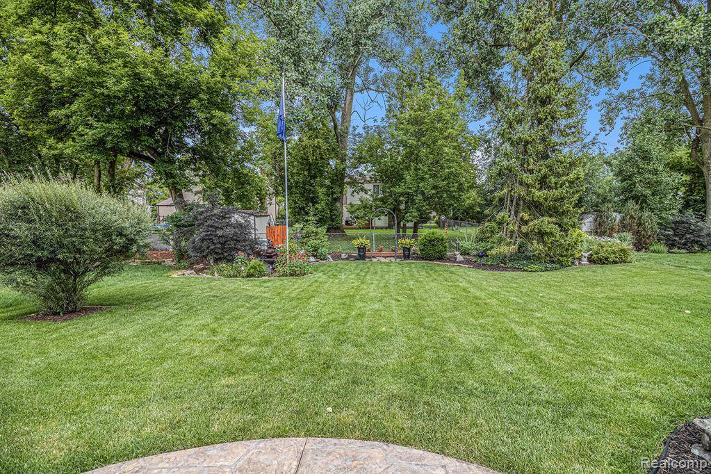 Canton, MI 48188,1558 Valentine Court