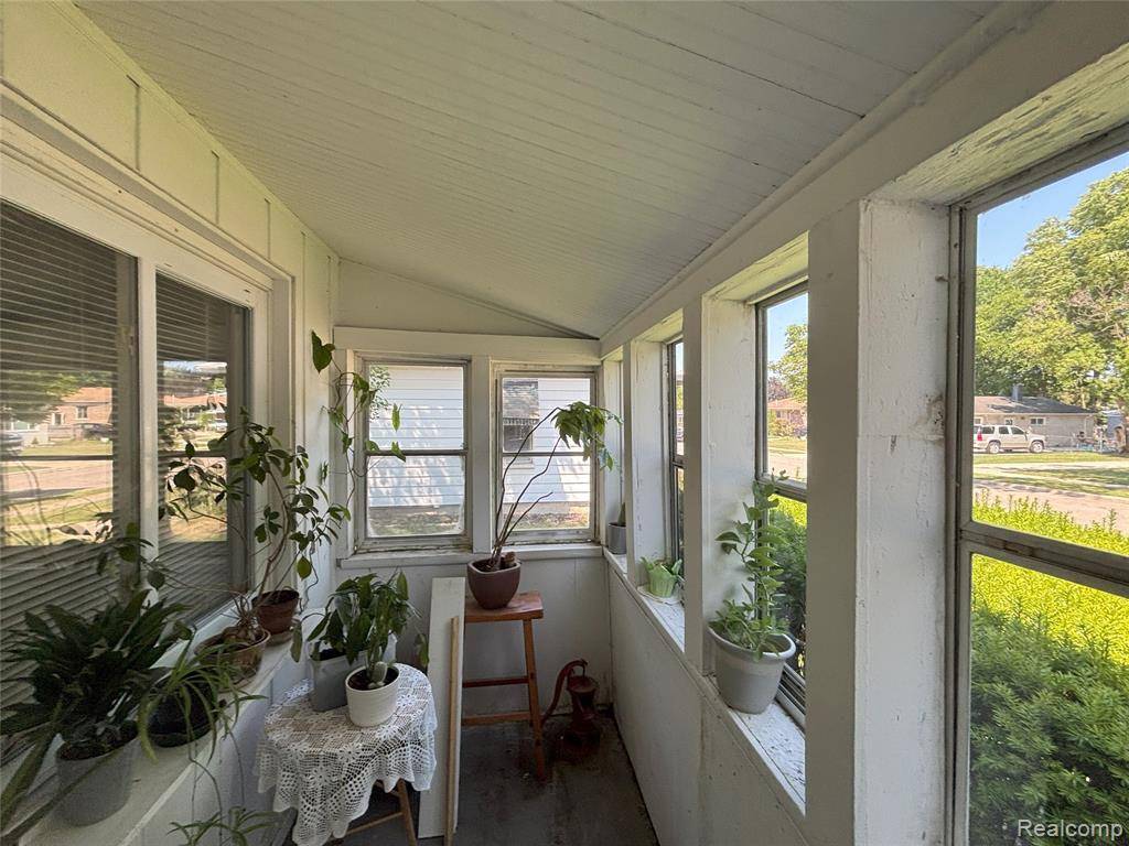 Warren, MI 48043,130 Meadle Street