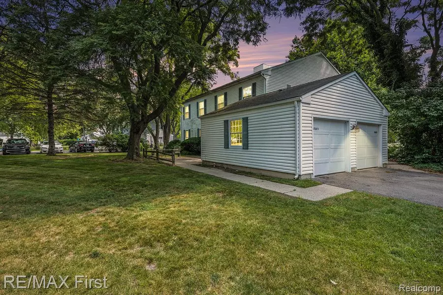 38683 Bayside Court, Clinton Twp, MI 48038