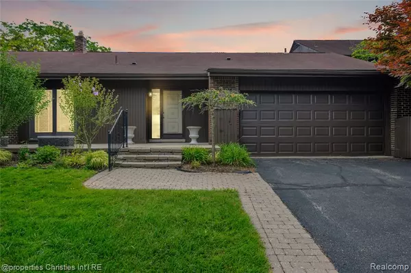 West Bloomfield, MI 48323,2045 Bordeaux Street