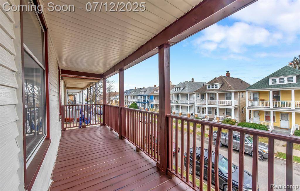 Hamtramck, MI 48212,9506 Charest Street