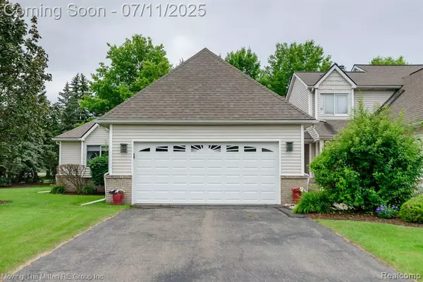 South Lyon, MI 48178,61001 Evergreen Court