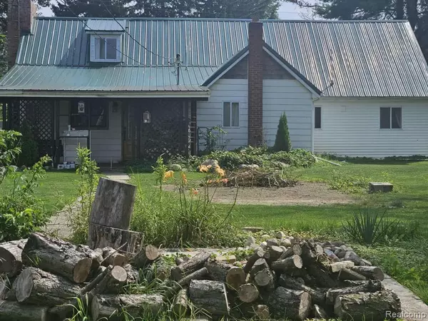Columbiaville, MI 48421,3490 Levalley Road