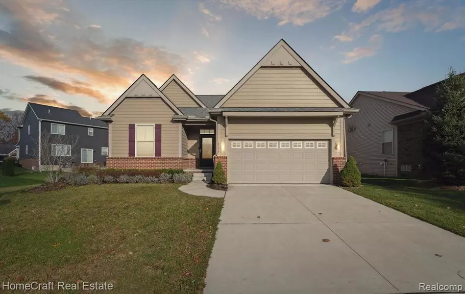 8155 STAMFORD Drive, Ypsilanti, MI 48198