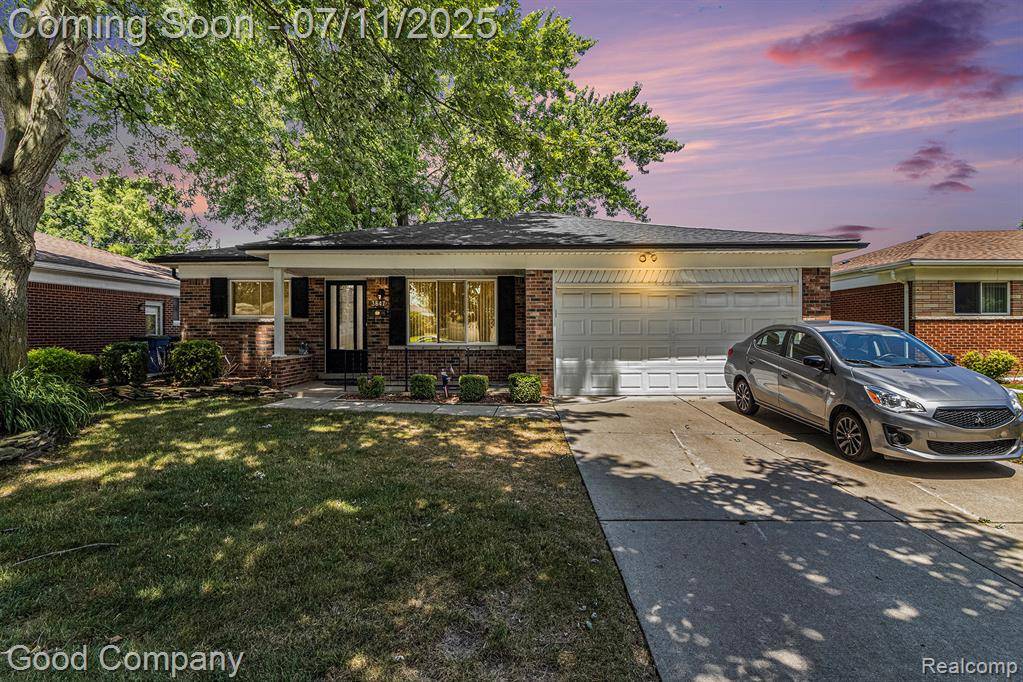 3847 Dwight Drive, Warren, MI 48092