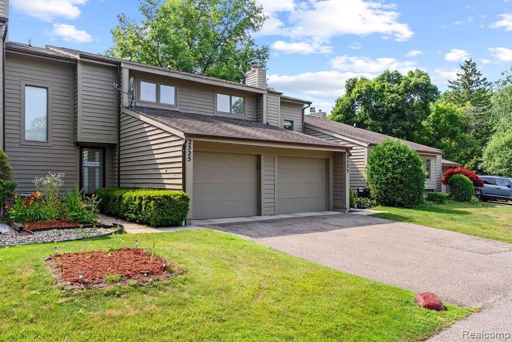 Grand Blanc, MI 48532,2525 White Oak Place