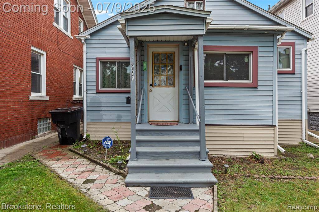 Hamtramck, MI 48212,3831 Casmere Street