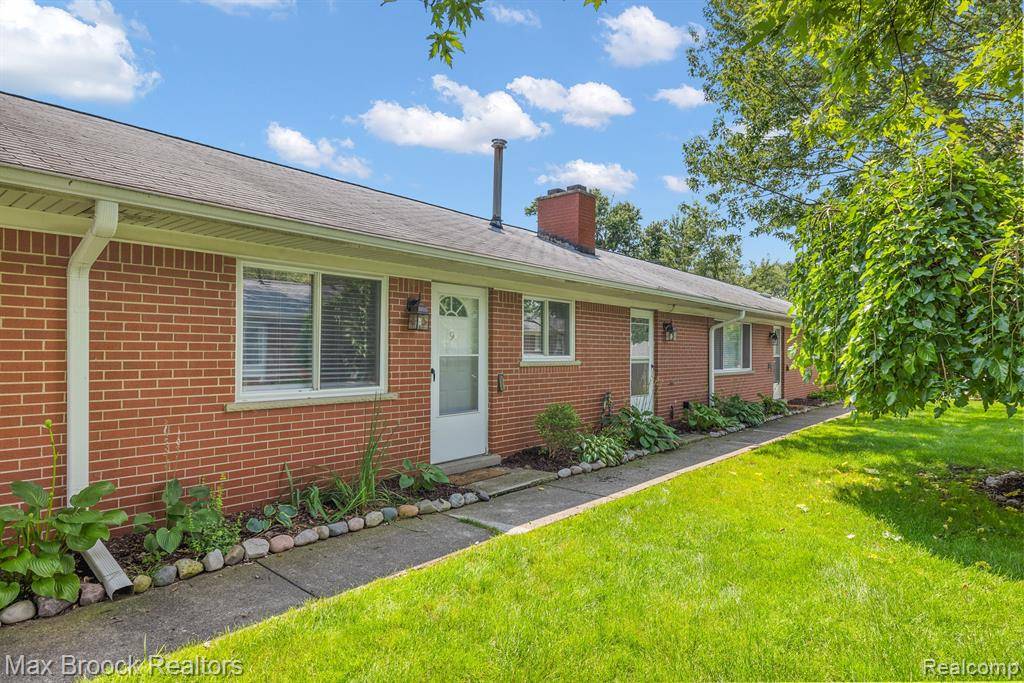 Royal Oak, MI 48073,3905 DEVON Road