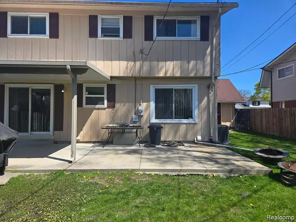 Saint Clair Shores, MI 48080,20006 SALISBURY Street