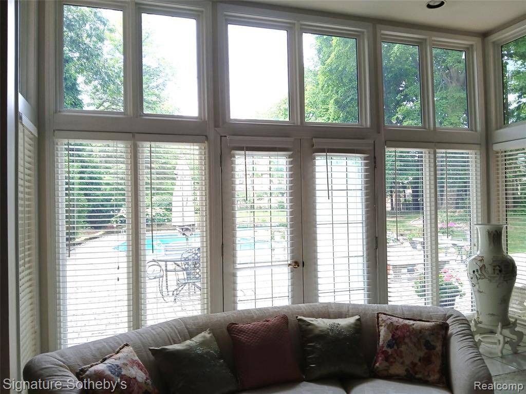 Troy, MI 48098,6383 Catalpa Court