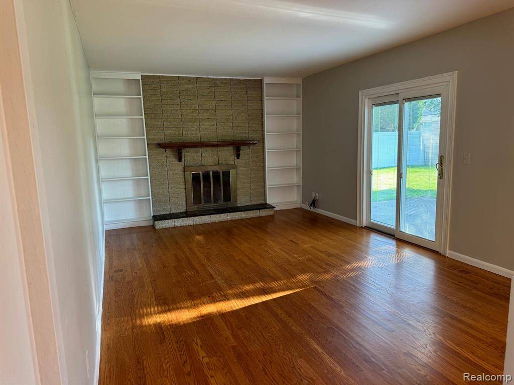 Troy, MI 48085,5028 Abington Drive