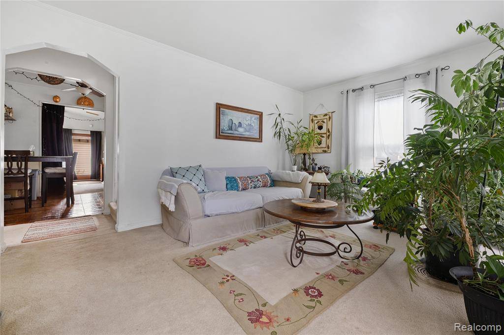 Southfield, MI 48076,28589 Everett Street
