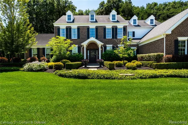 Novi, MI,50693 Chesapeake Drive