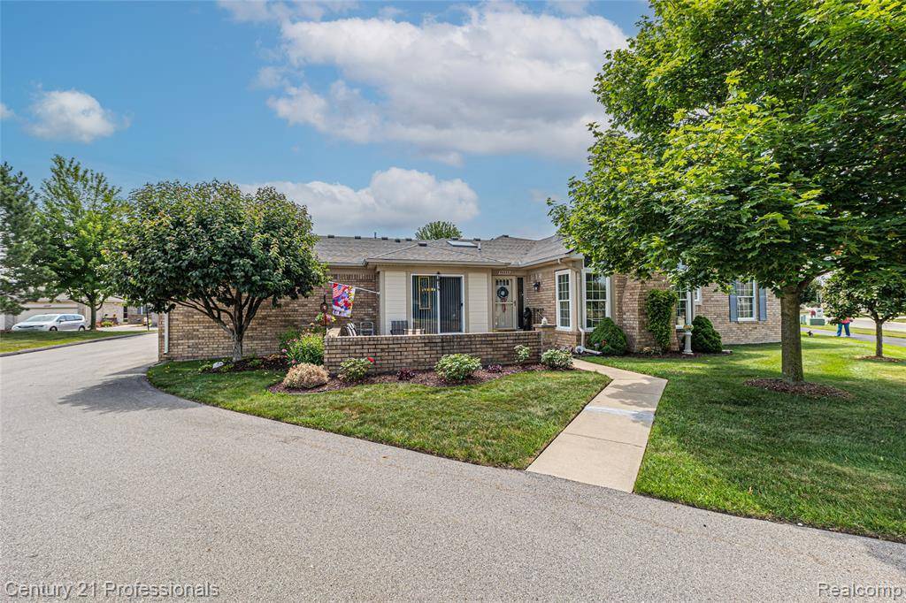 50323 Highpoint Court, Macomb, MI 48044
