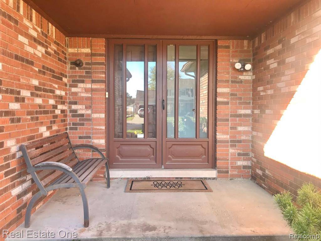 Sterling Heights, MI 48310,37147 EVERGREEN Drive